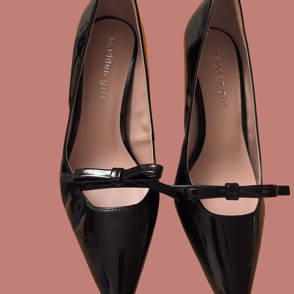 Madden Girl Black Bow Detail Women's Shoes